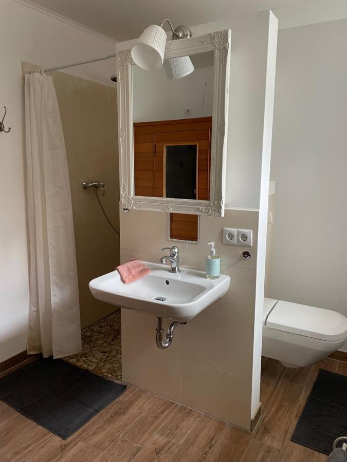 Little Apartment *