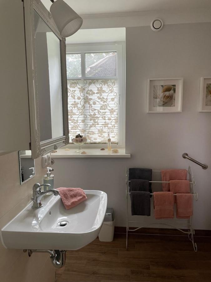 Little Apartment *
